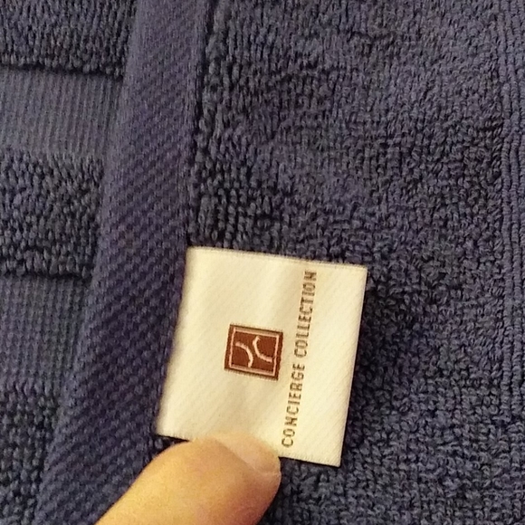 703 Concierge Collection Jacquard Turkish Bath Mat - Picture 2 of 5